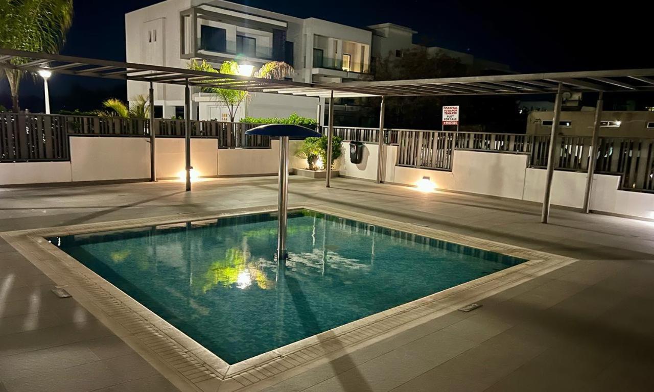 פאראלימני Cosmos Residence מראה חיצוני תמונה