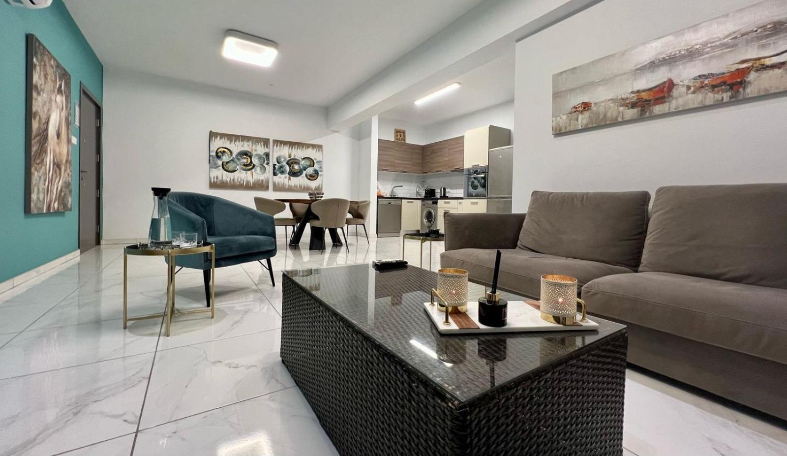 פאראלימני Cosmos Residence מראה חיצוני תמונה