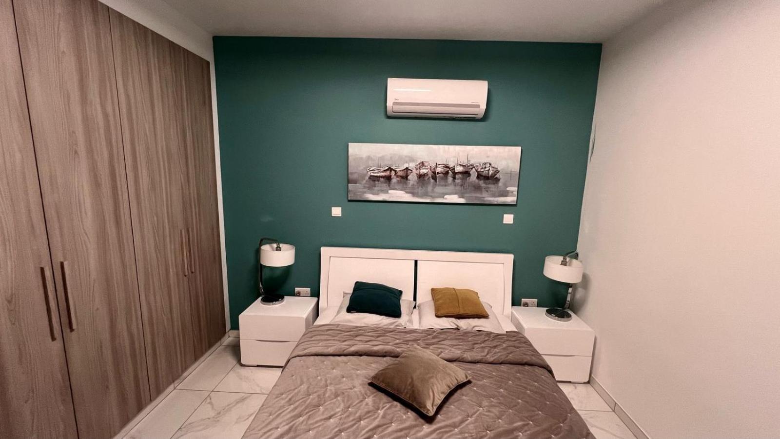 פאראלימני Cosmos Residence מראה חיצוני תמונה