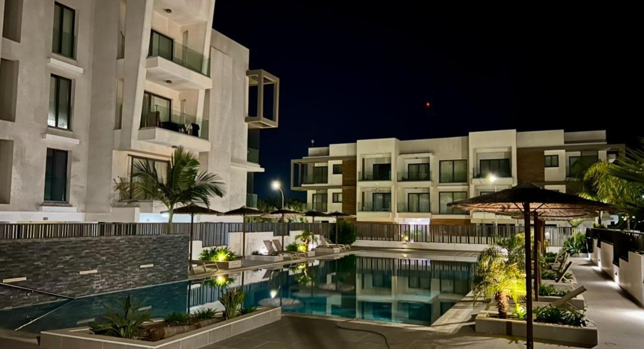 פאראלימני Cosmos Residence מראה חיצוני תמונה
